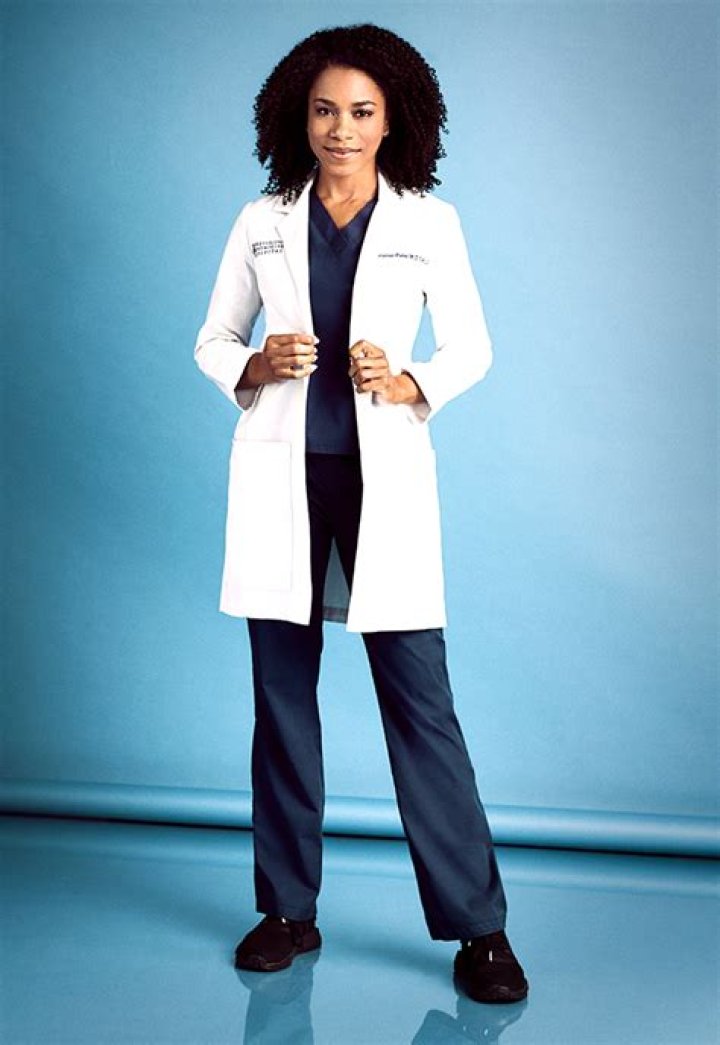 Kelly McCreary’s Leaving & More News – Hollywood Life
