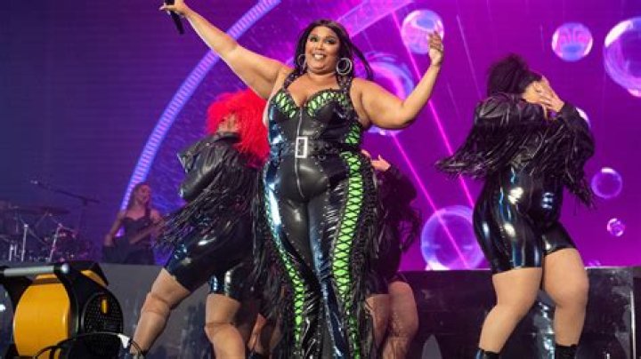 Lizzo Claps Back At Rumor Claiming She Killed A Fan While Stage Diving: ‘It’s A Lie’