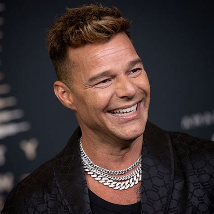Ricky Martin: Photos – Hollywood Life