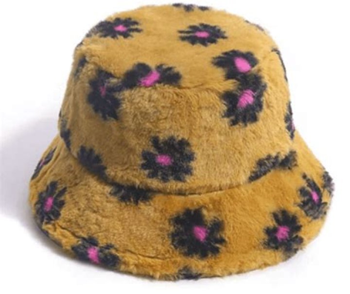 The Best Furry Bucket Hats Like Hailey Baldwin’s – Shop – Hollywood Life